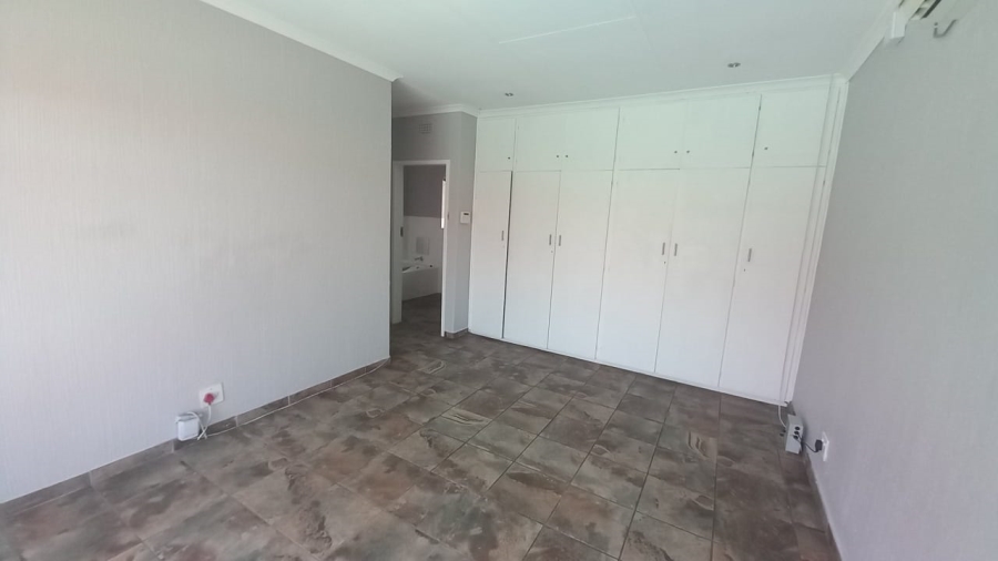 3 Bedroom Property for Sale in Kenmare Gauteng