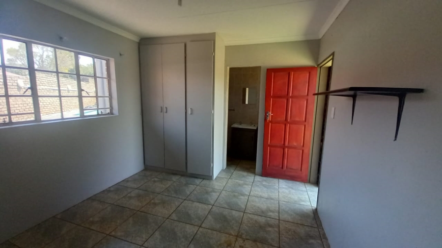 3 Bedroom Property for Sale in Kenmare Gauteng