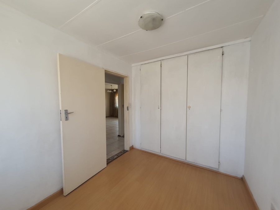 2 Bedroom Property for Sale in Lindhaven Gauteng