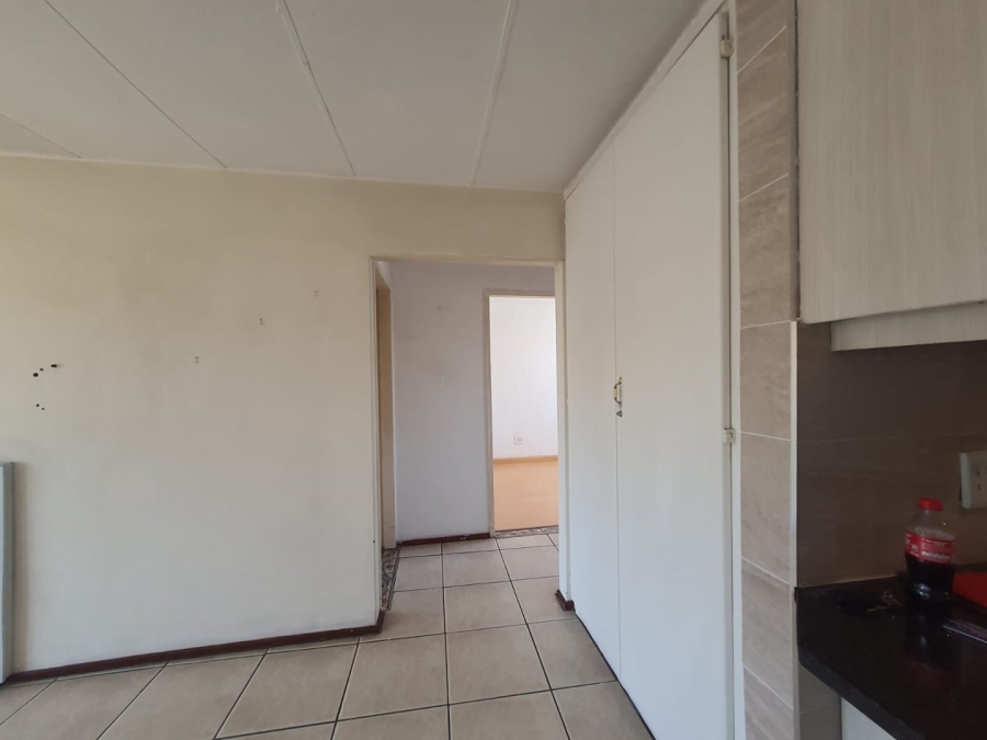 2 Bedroom Property for Sale in Lindhaven Gauteng