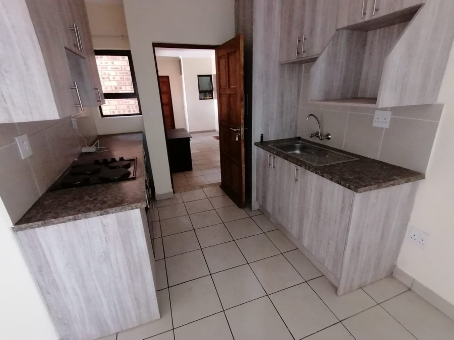 To Let 2 Bedroom Property for Rent in Brentwood Park AH Gauteng