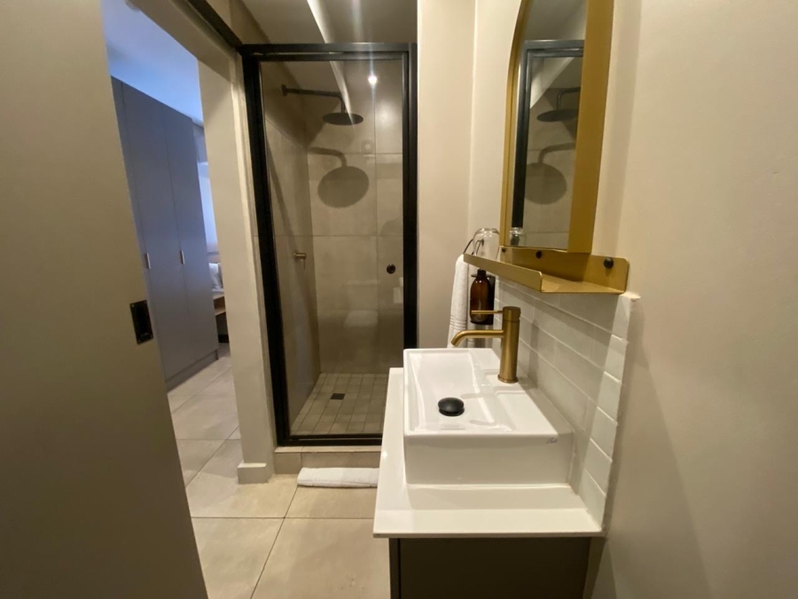 1 Bedroom Property for Sale in Sandton Central Gauteng