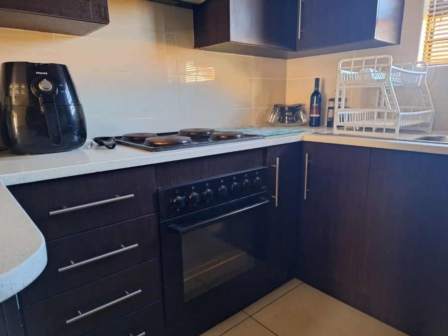 To Let 2 Bedroom Property for Rent in Parkrand Gauteng