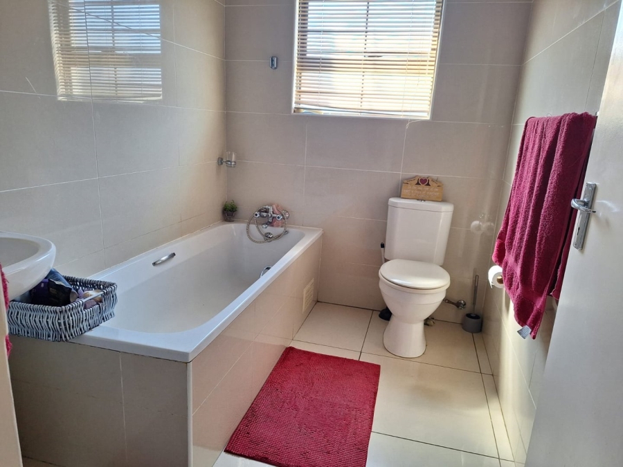 To Let 2 Bedroom Property for Rent in Parkrand Gauteng