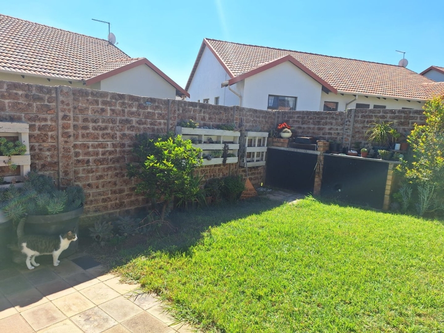 To Let 2 Bedroom Property for Rent in Parkrand Gauteng