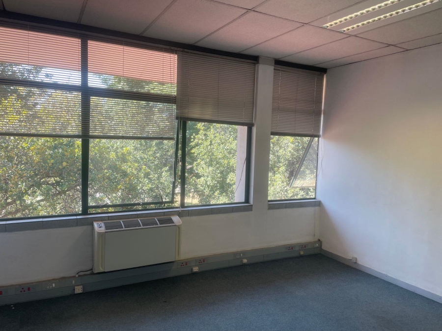 To Let commercial Property for Rent in Vorna Valley Gauteng