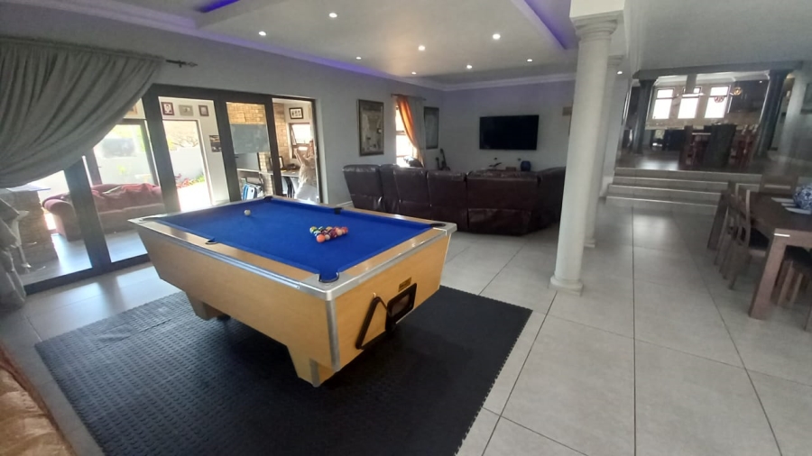 4 Bedroom Property for Sale in Kenmare Gauteng