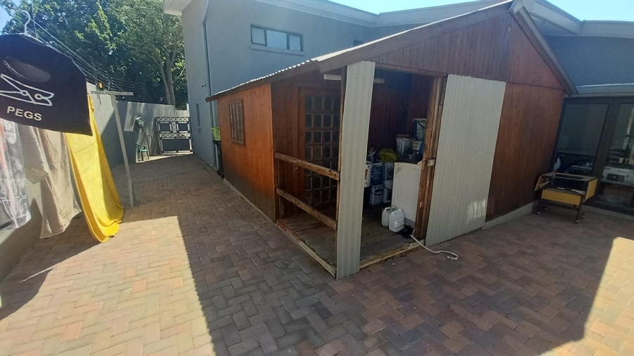 4 Bedroom Property for Sale in Kenmare Gauteng