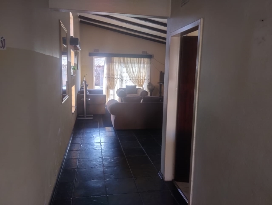 4 Bedroom Property for Sale in Ormonde Gauteng