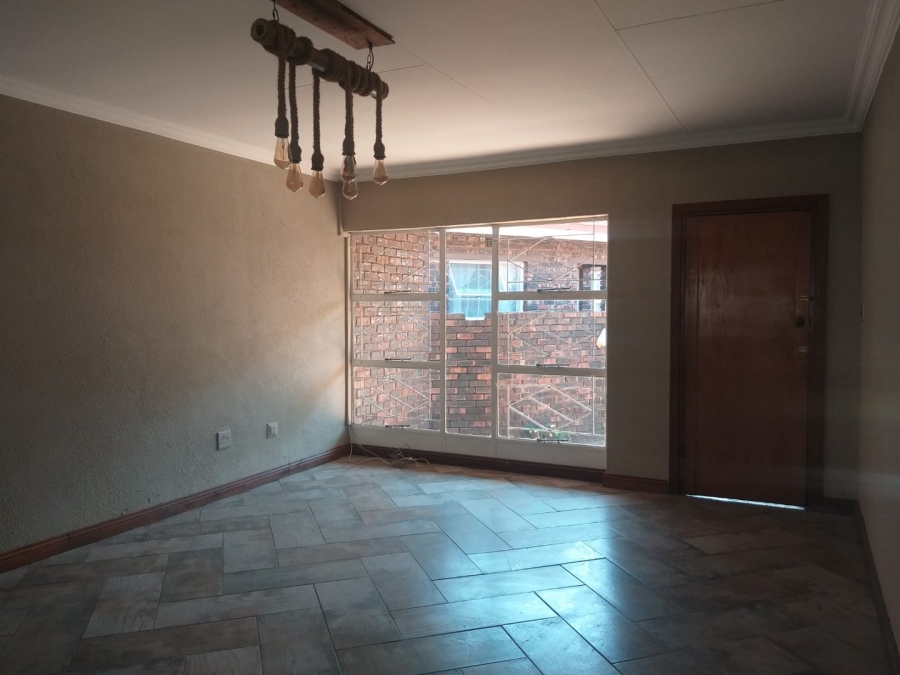 2 Bedroom Property for Sale in Three Rivers Gauteng