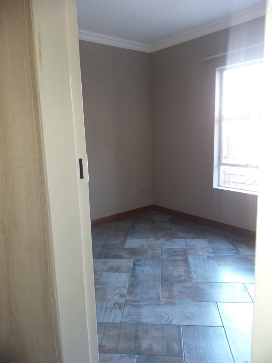 2 Bedroom Property for Sale in Three Rivers Gauteng