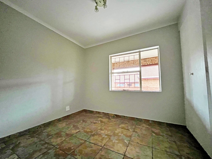 3 Bedroom Property for Sale in Amberfield Gauteng