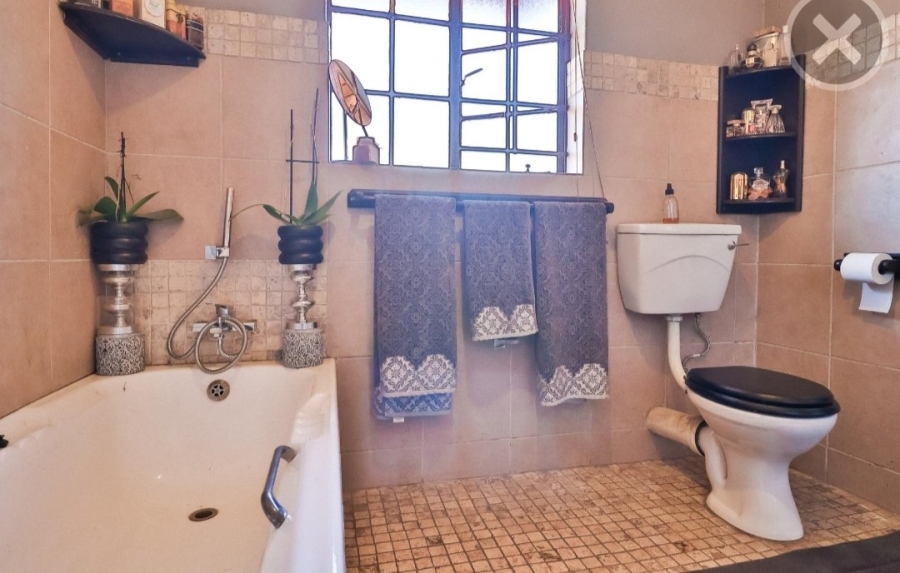 3 Bedroom Property for Sale in Country View Gauteng