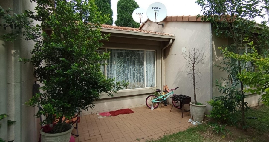 3 Bedroom Property for Sale in Country View Gauteng