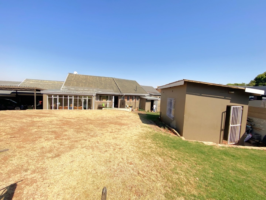 3 Bedroom Property for Sale in Monument Gauteng