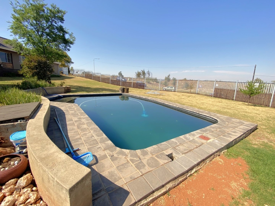 3 Bedroom Property for Sale in Monument Gauteng