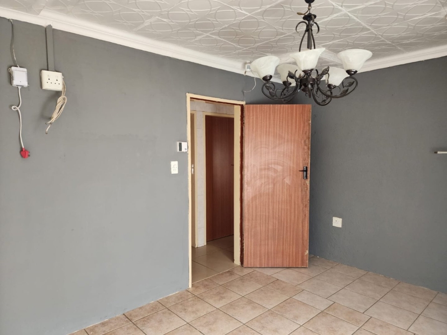 To Let 2 Bedroom Property for Rent in Soshanguve East Gauteng