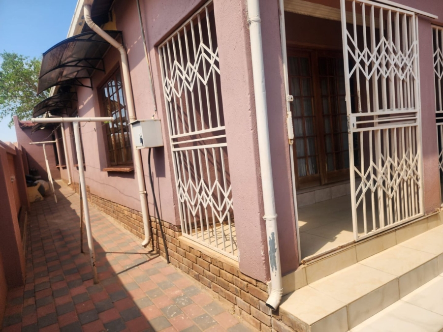 To Let 2 Bedroom Property for Rent in Soshanguve East Gauteng