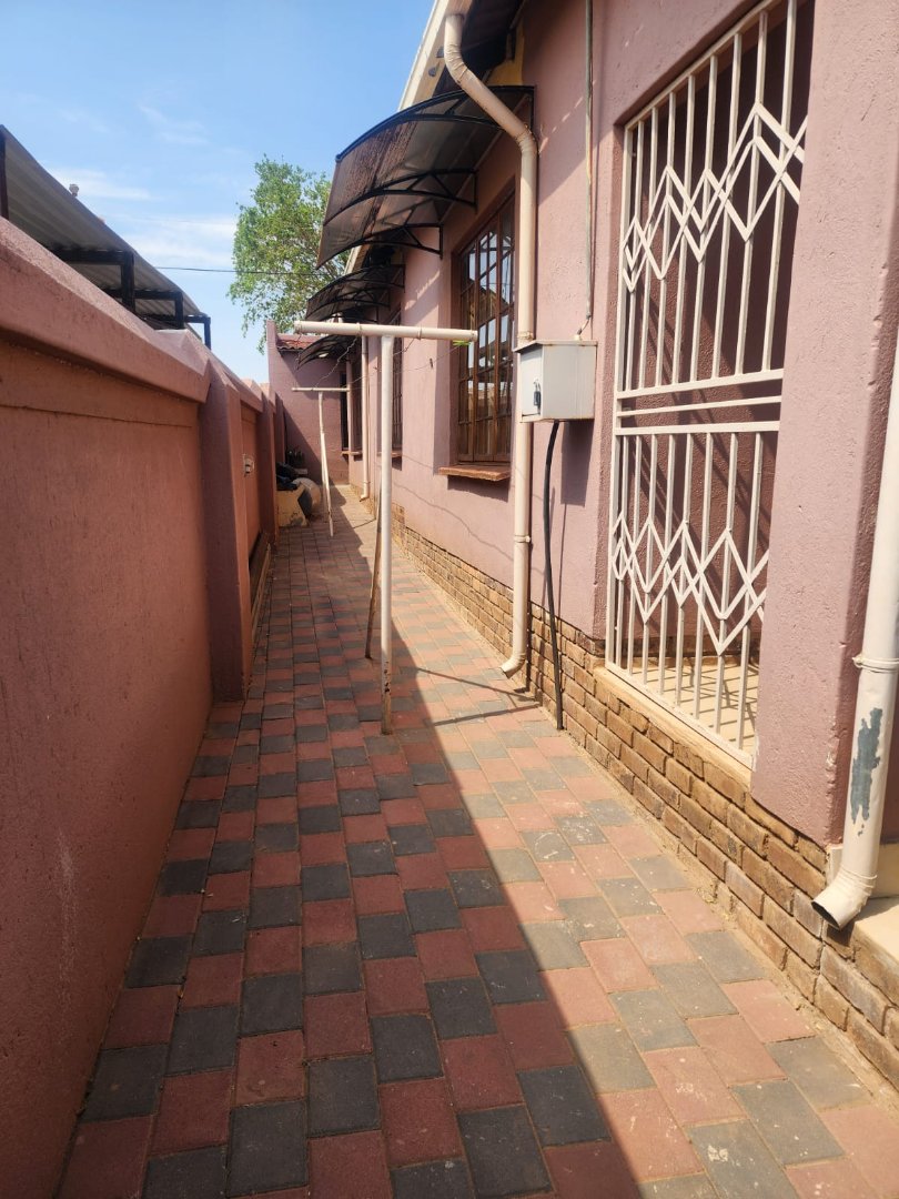 To Let 2 Bedroom Property for Rent in Soshanguve East Gauteng