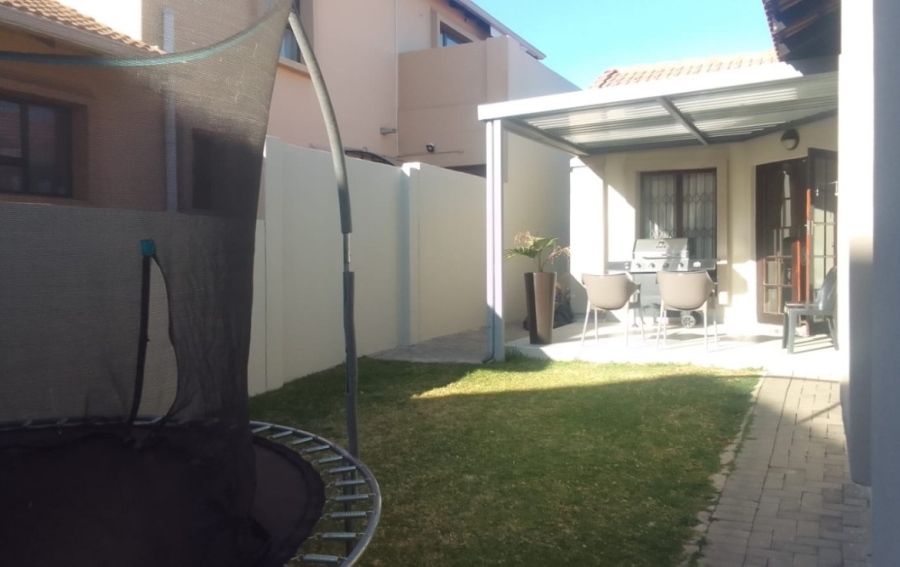 To Let 3 Bedroom Property for Rent in Kyalami Hills Gauteng