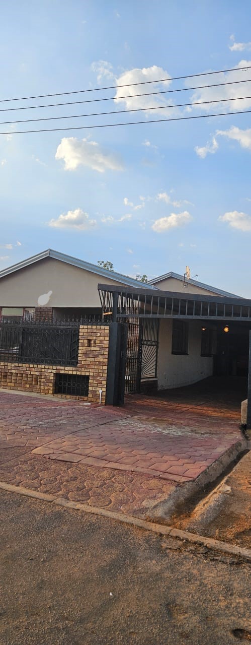 3 Bedroom Property for Sale in Soshanguve G Gauteng