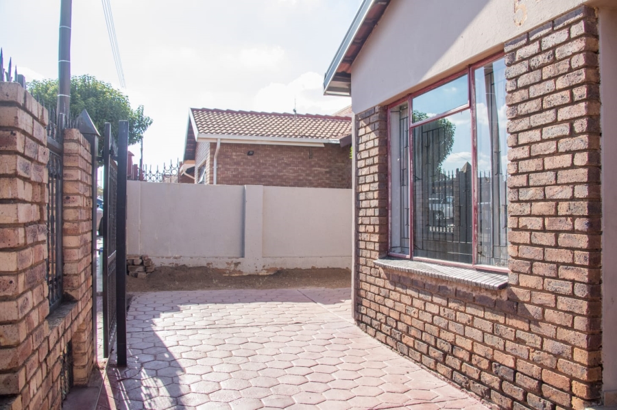 3 Bedroom Property for Sale in Soshanguve G Gauteng