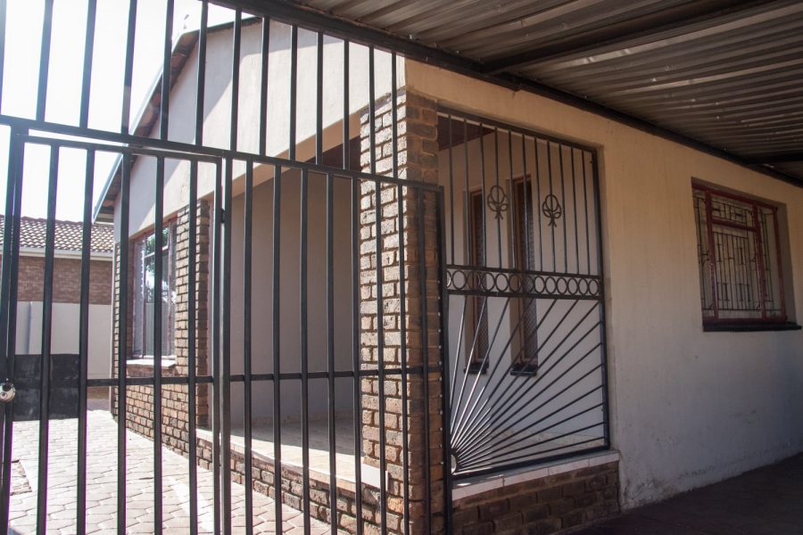 3 Bedroom Property for Sale in Soshanguve G Gauteng