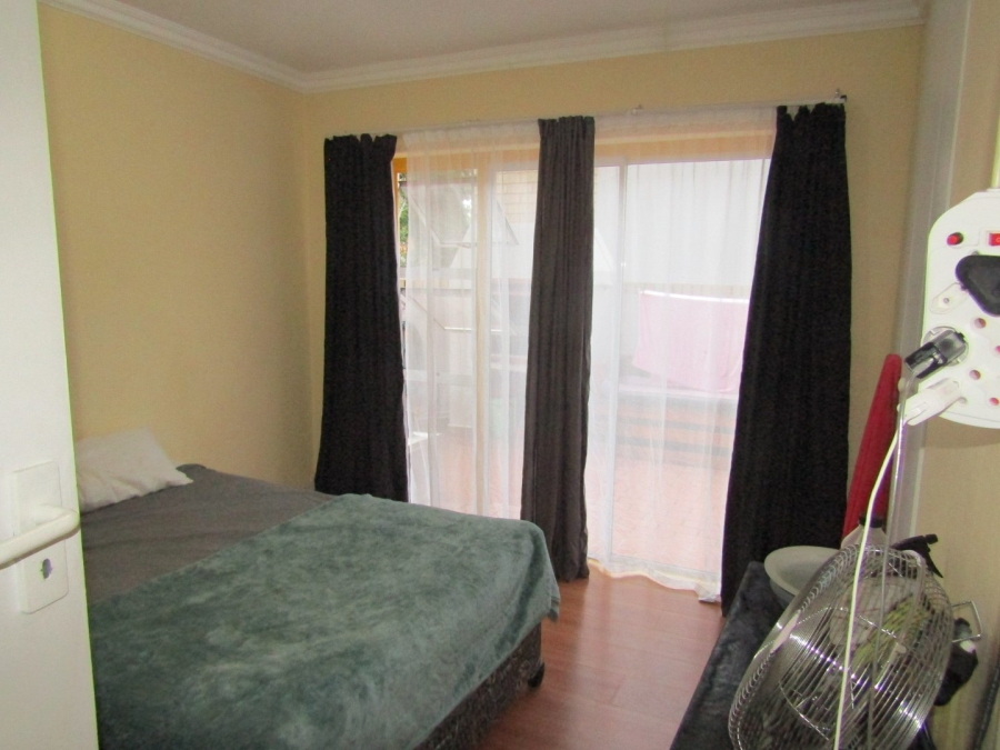 To Let 3 Bedroom Property for Rent in Oakdene Gauteng