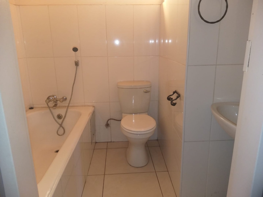 2 Bedroom Property for Sale in Three Rivers Gauteng