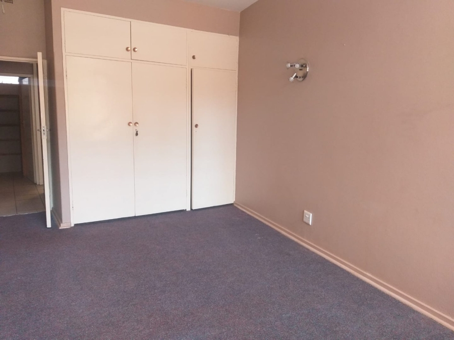 2 Bedroom Property for Sale in Three Rivers Gauteng