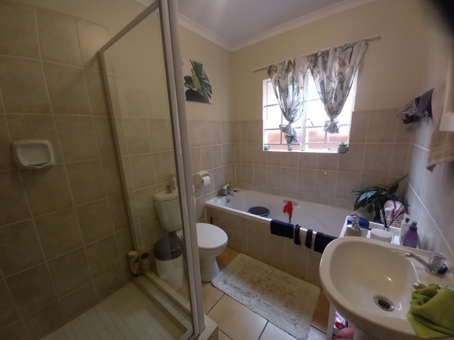 To Let 2 Bedroom Property for Rent in The Reeds Gauteng