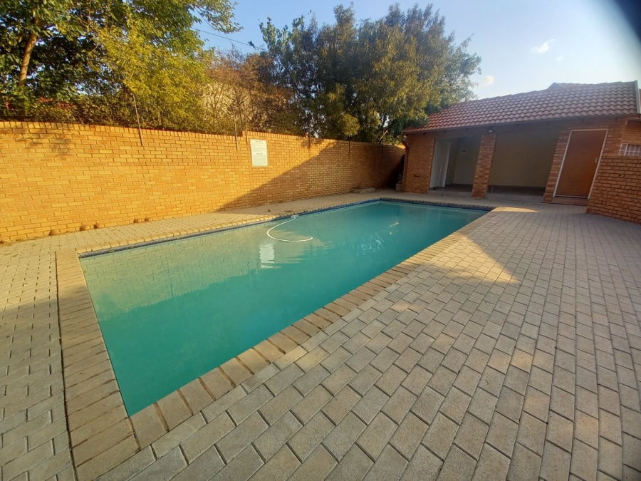 To Let 2 Bedroom Property for Rent in The Reeds Gauteng