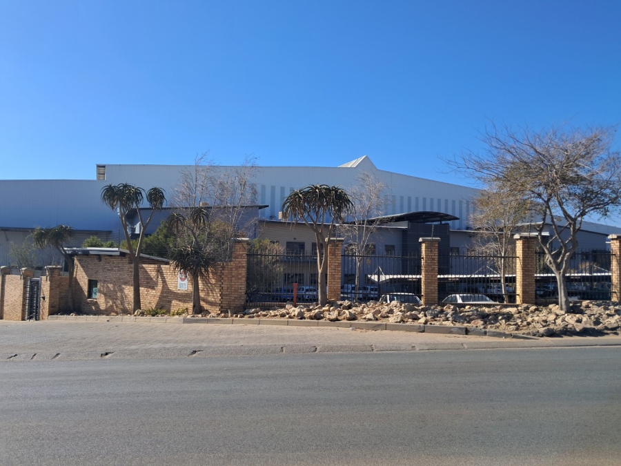 To Let commercial Property for Rent in Mostyn Park Gauteng