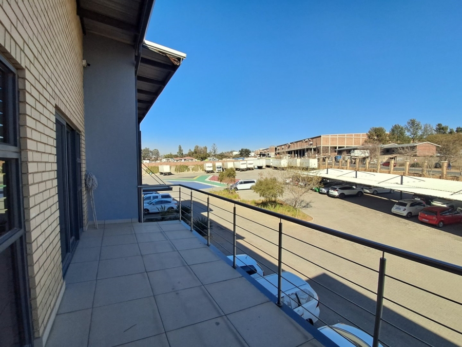 To Let commercial Property for Rent in Mostyn Park Gauteng