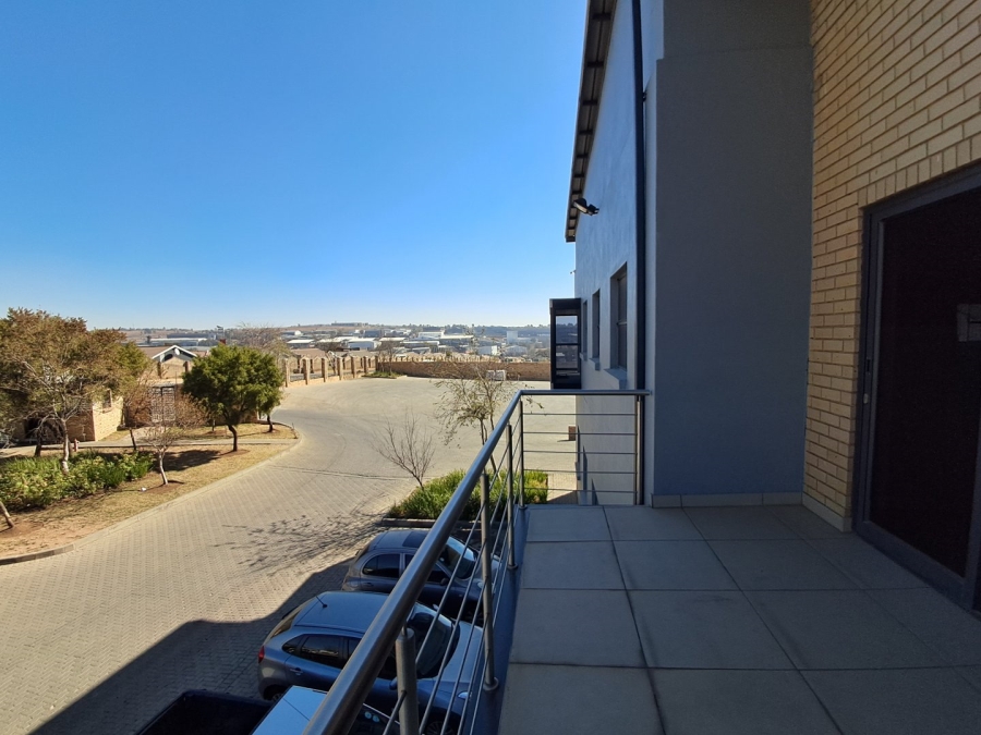 To Let commercial Property for Rent in Mostyn Park Gauteng