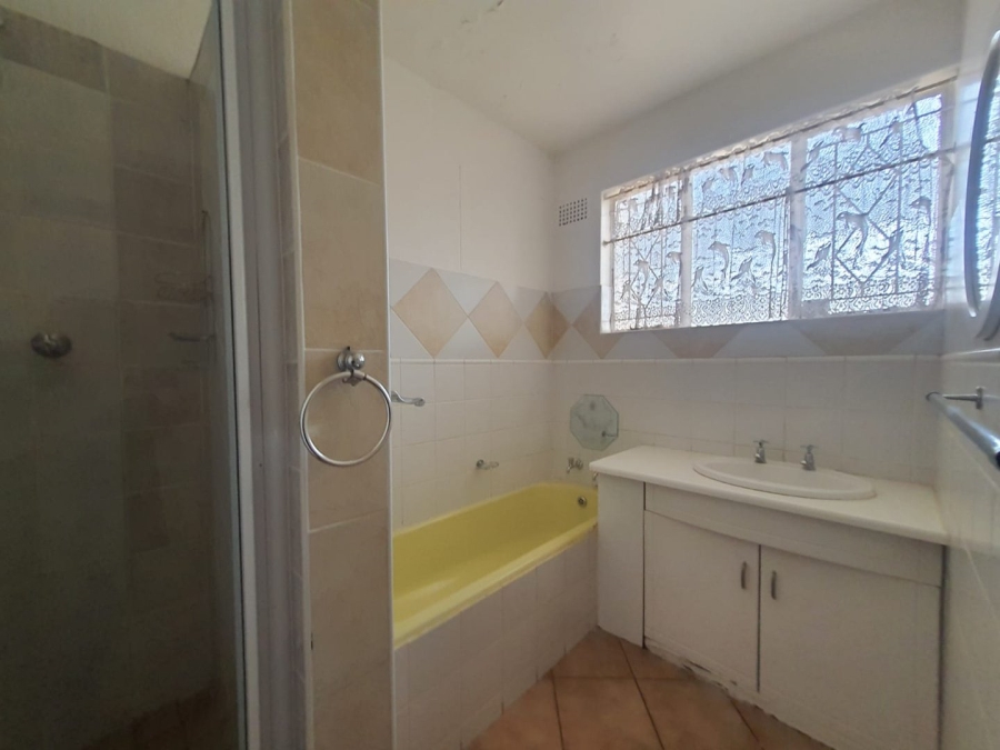 2 Bedroom Property for Sale in Florida Park Gauteng