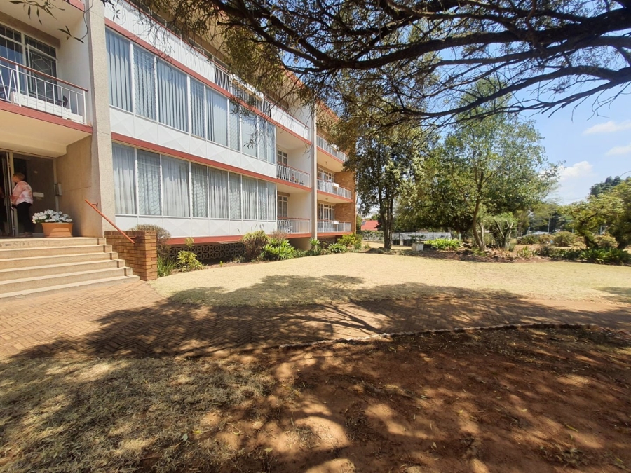 2 Bedroom Property for Sale in Florida Park Gauteng