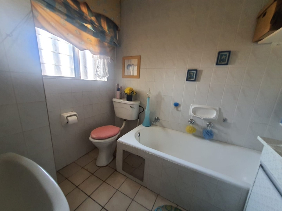 3 Bedroom Property for Sale in Florida Park Gauteng