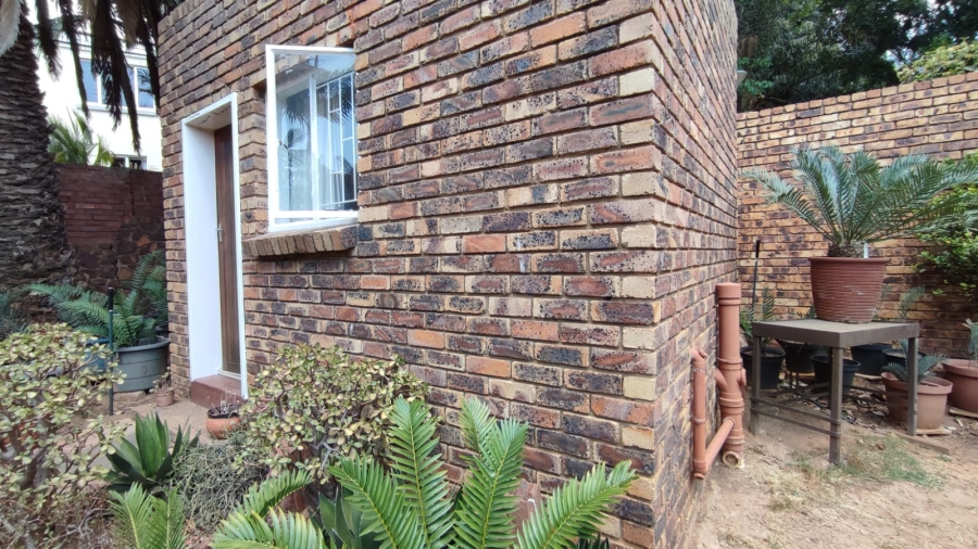 5 Bedroom Property for Sale in Moreleta Park Gauteng