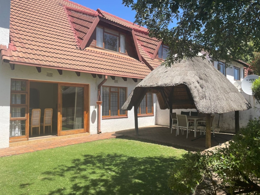 3 Bedroom Property for Sale in Bryanston Gauteng