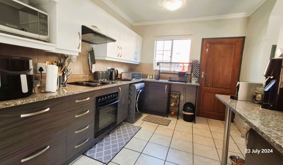 3 Bedroom Property for Sale in Raslouw Gauteng