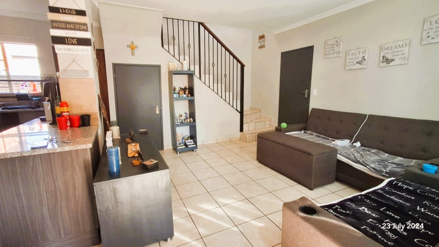 3 Bedroom Property for Sale in Raslouw Gauteng