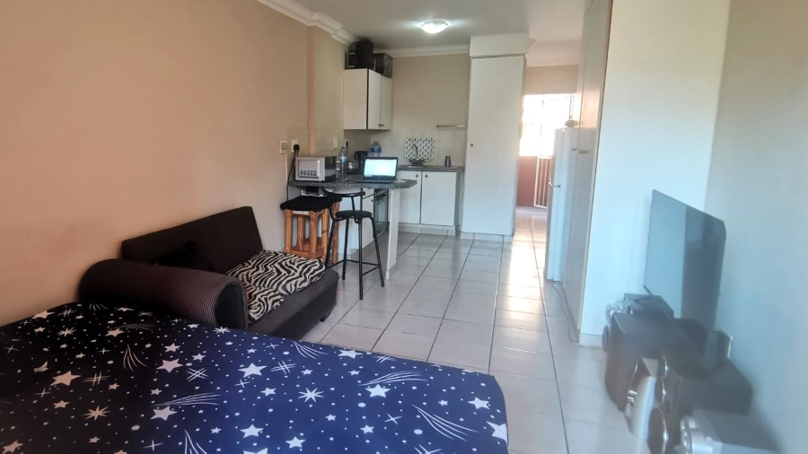 1 Bedroom Property for Sale in Zwartkop Gauteng