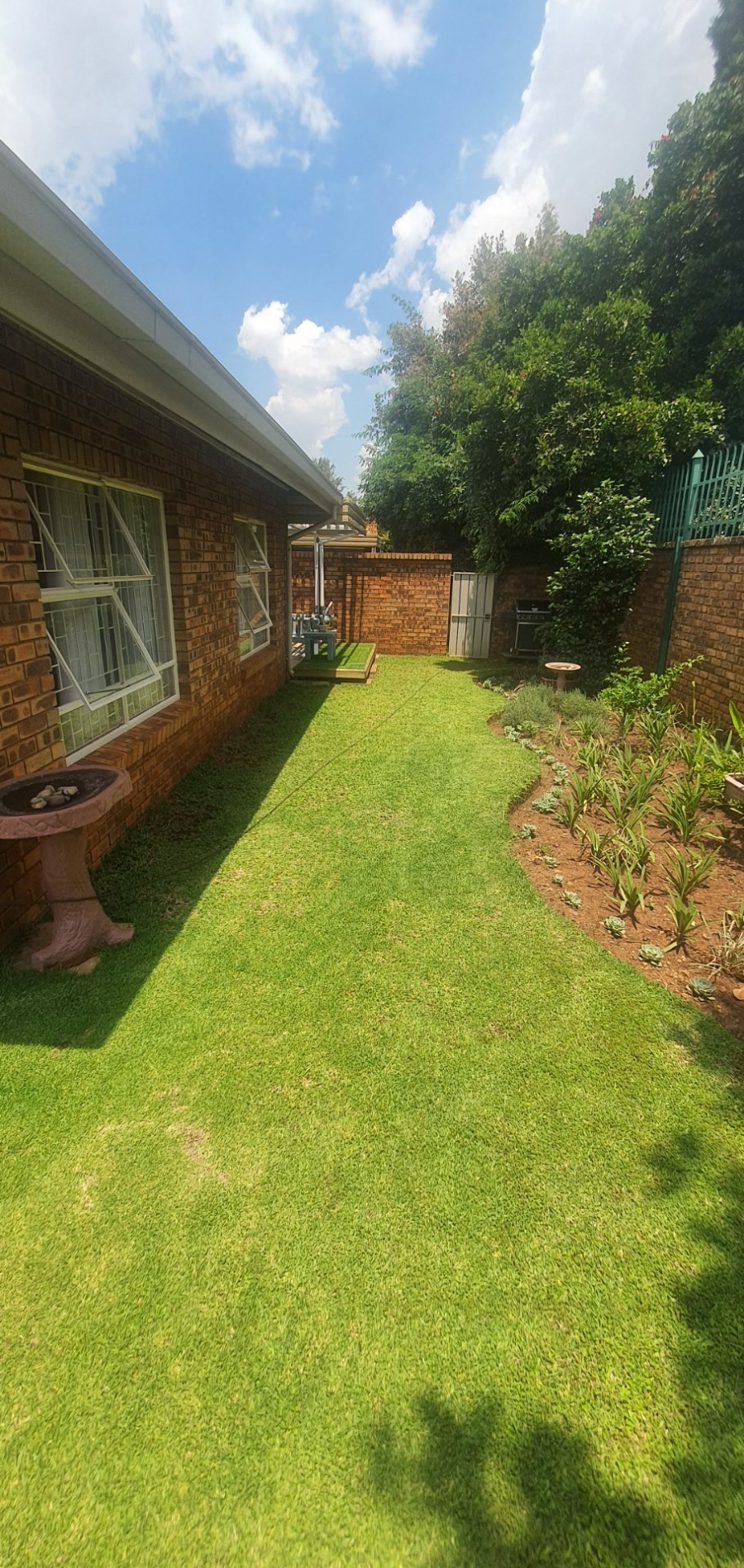 3 Bedroom Property for Sale in Wierda Park Gauteng