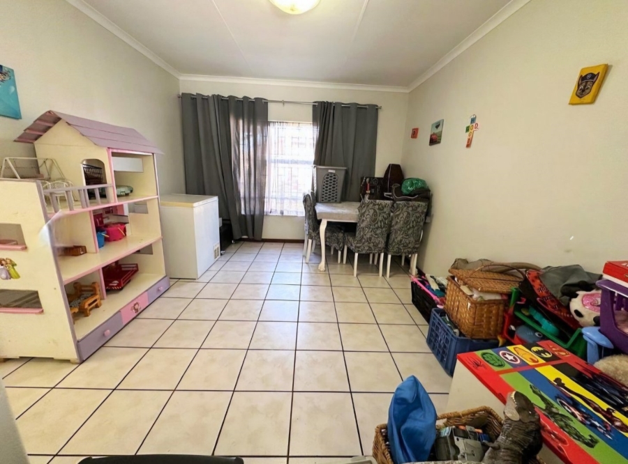 3 Bedroom Property for Sale in Wierda Park Gauteng