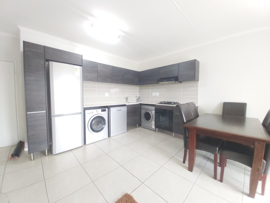 To Let 1 Bedroom Property for Rent in Petervale Gauteng