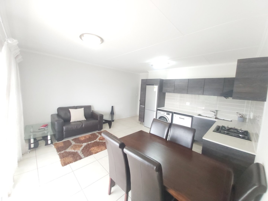 To Let 1 Bedroom Property for Rent in Petervale Gauteng