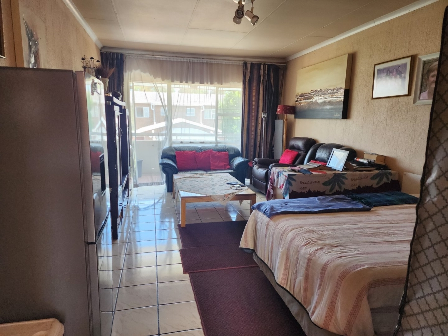 2 Bedroom Property for Sale in Dayanglen Gauteng