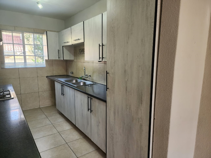 3 Bedroom Property for Sale in Beyers Park Gauteng