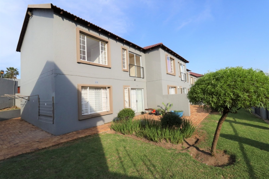 To Let 2 Bedroom Property for Rent in Wilgeheuwel Gauteng